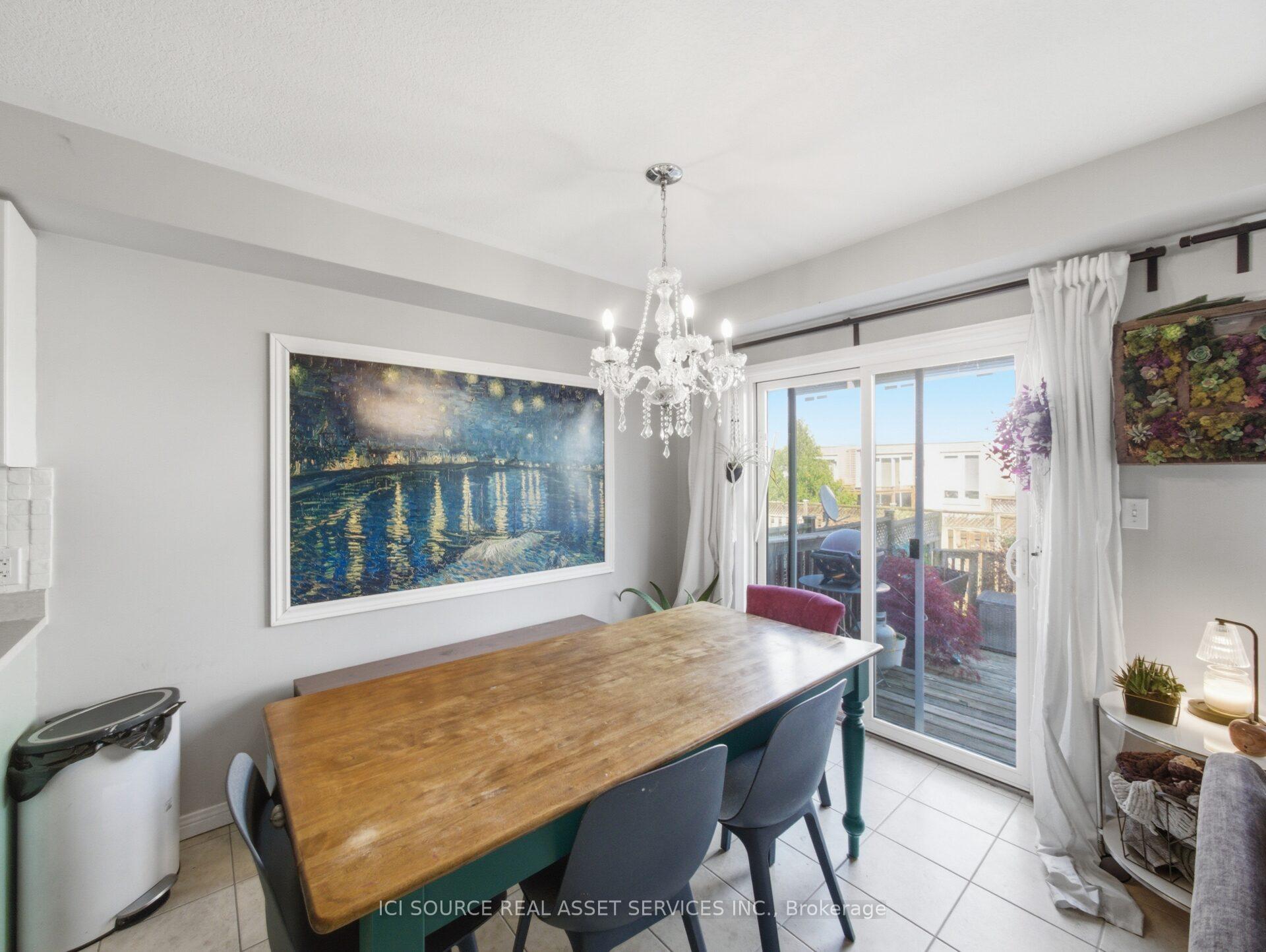 163 Livingston Avenue 22, Grimsby — photo 5 of 5