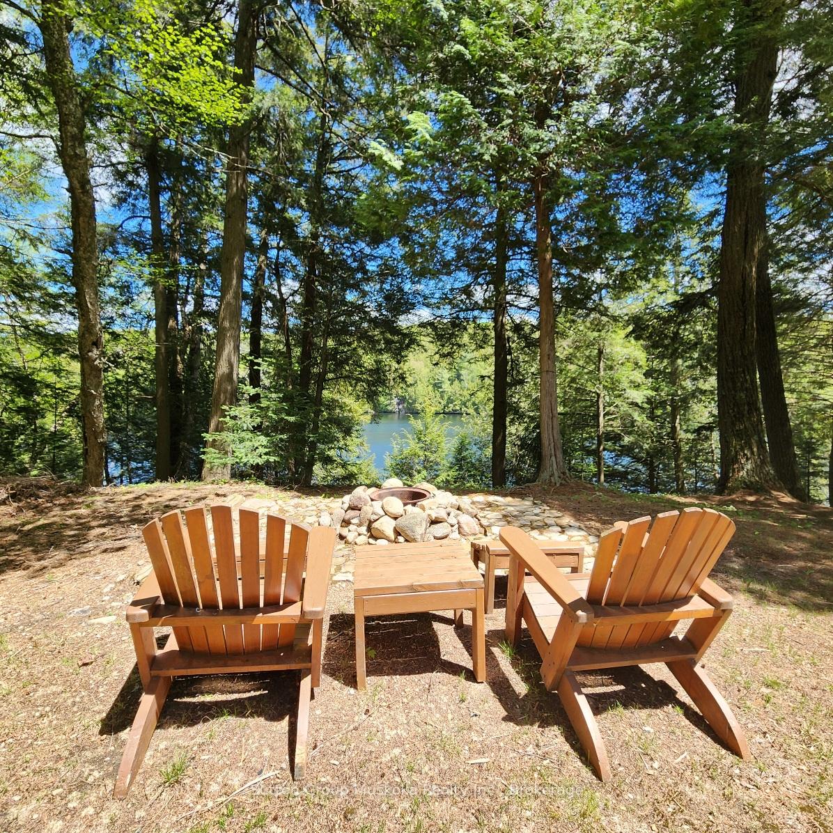 3149 Limberlost Road, Lake of Bays — photo 3 of 5