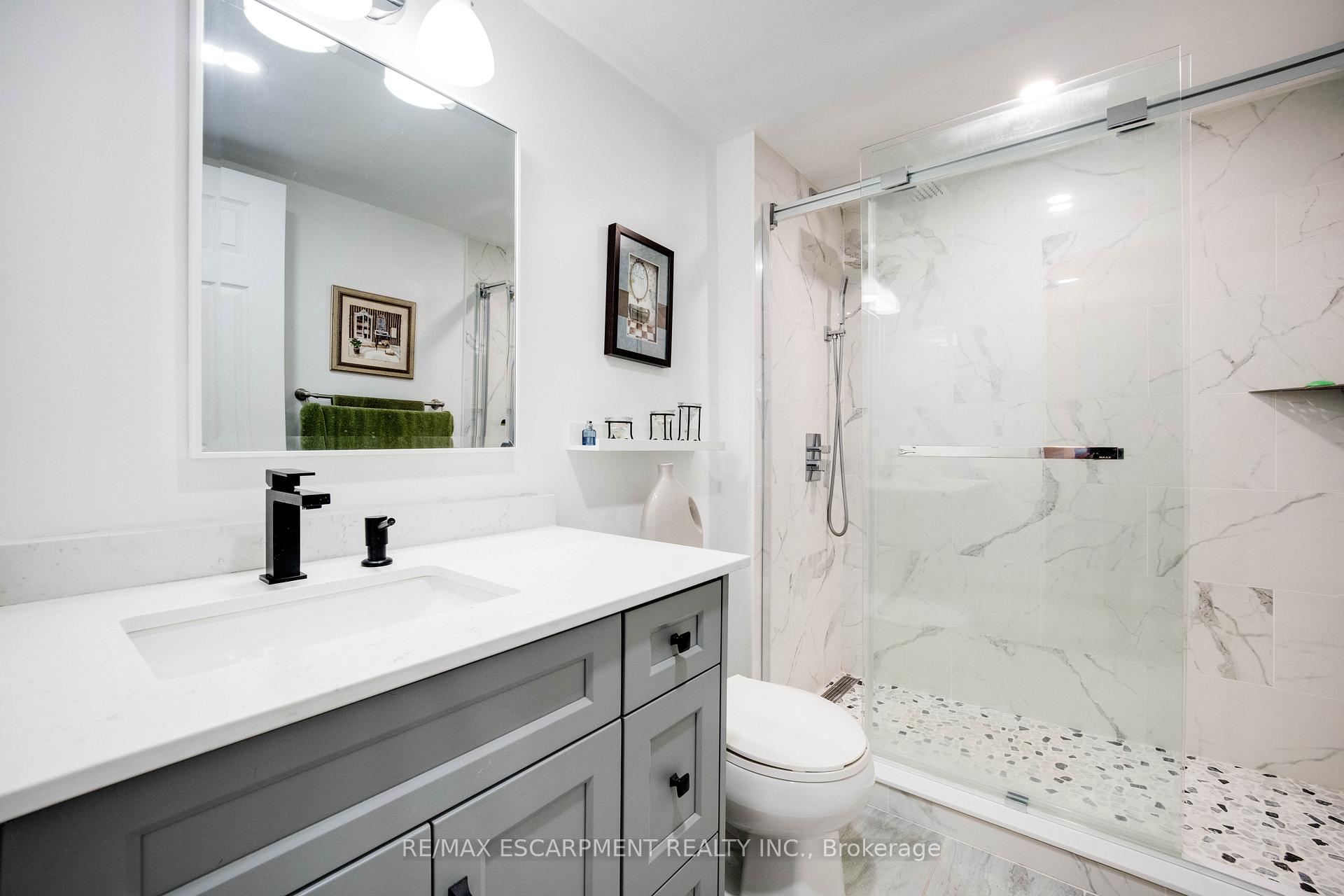 9 Bonheur Court 401, Brantford — photo 5 of 5
