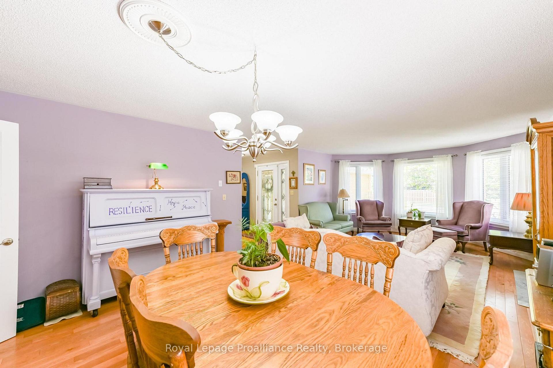 104 East House Crescent, Cobourg — photo 5 of 5