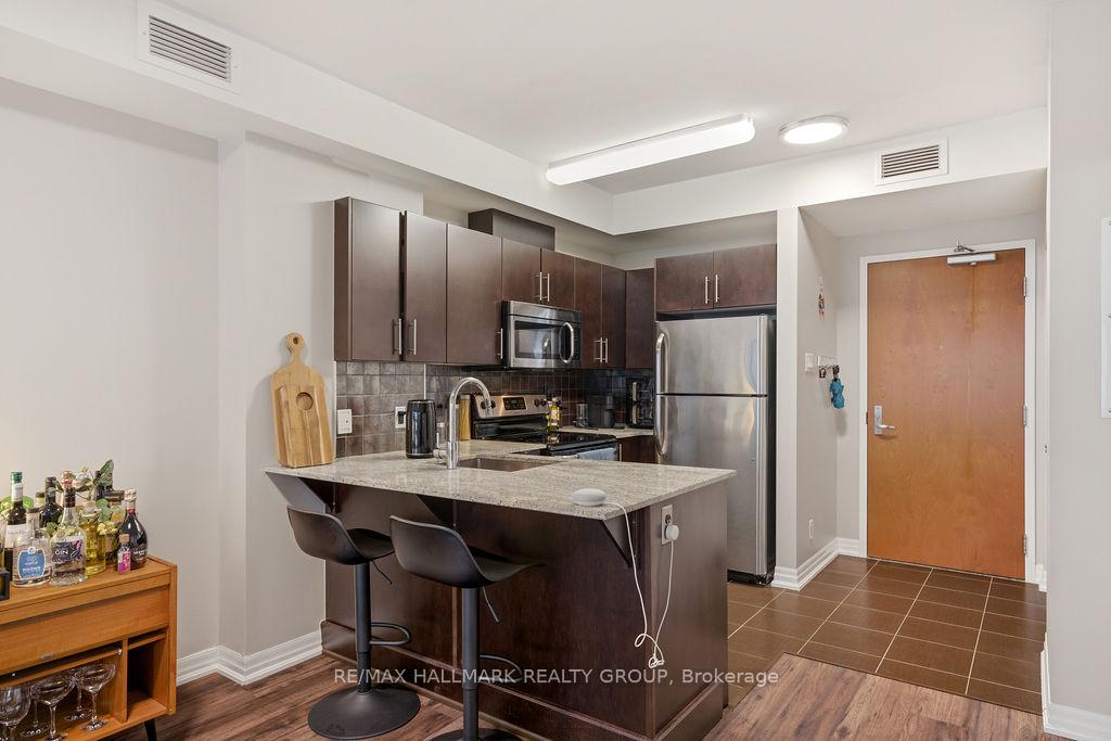 242 Rideau Street 1406, Lower Town - Sandy Hill — photo 2 of 5