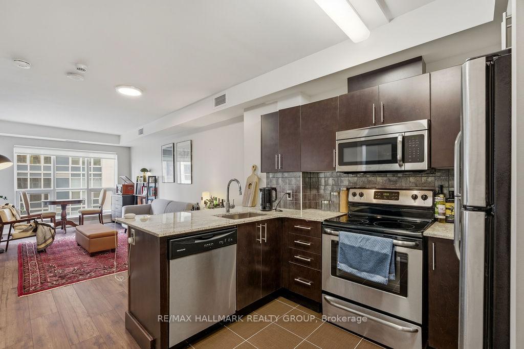 242 Rideau Street 1406, Lower Town - Sandy Hill — photo 3 of 5