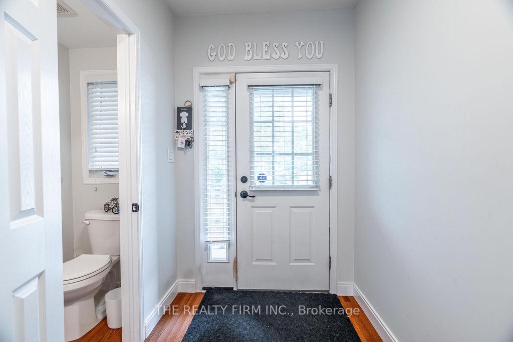 320 AMBLESIDE Drive 30, London North — photo 3 of 5
