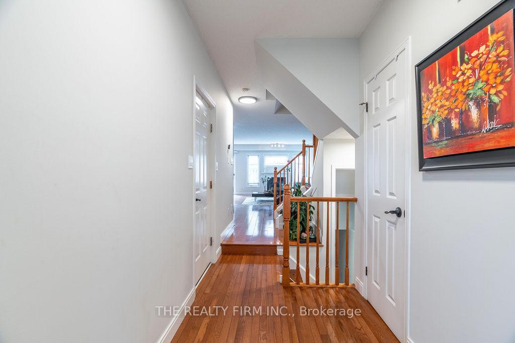 320 AMBLESIDE Drive 30, London North — photo 5 of 5