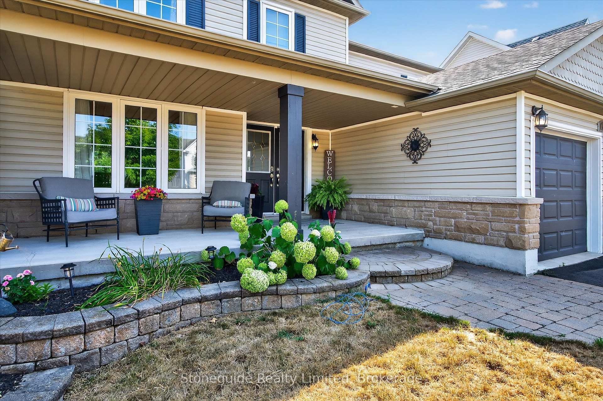 1726 Ravenwood Drive, Peterborough — photo 2 of 5