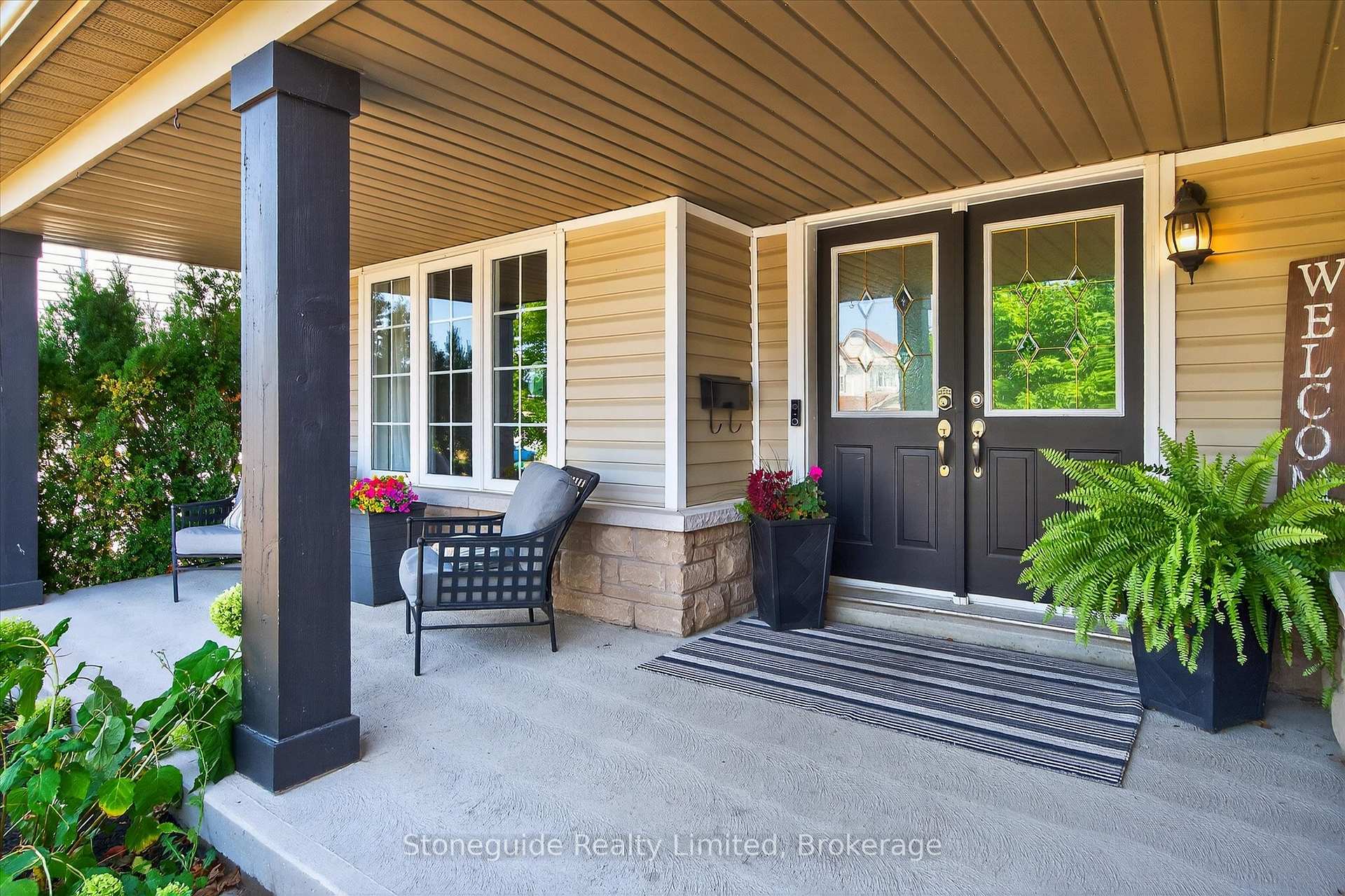 1726 Ravenwood Drive, Peterborough — photo 3 of 5
