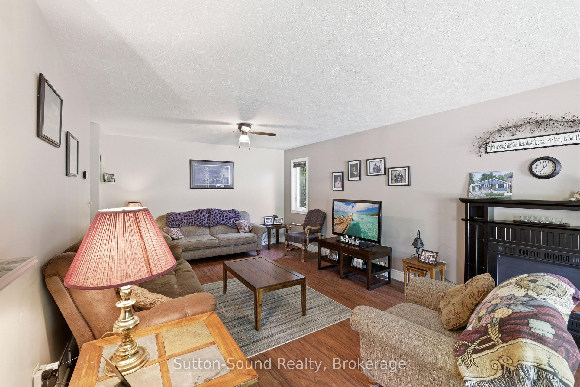 1565 7th Avenue E, Owen Sound — photo 5 of 5
