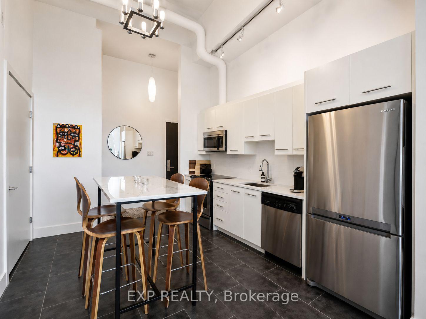 108 THIRD Avenue 209, Glebe - Ottawa East and Area — photo 2 of 5