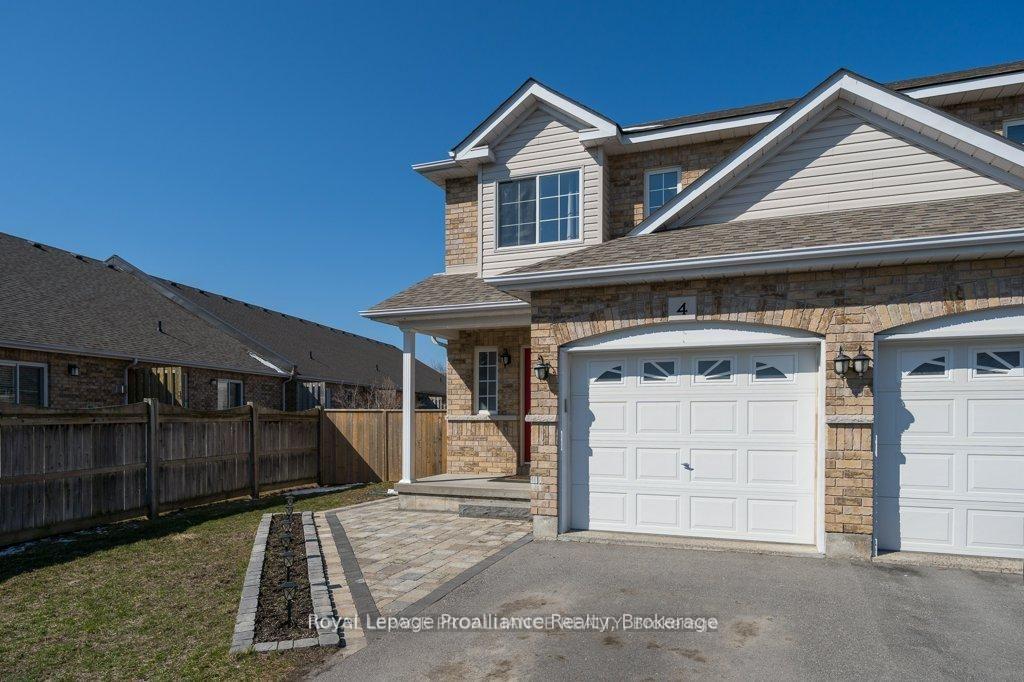 4 Ava Court, Belleville — photo 2 of 5