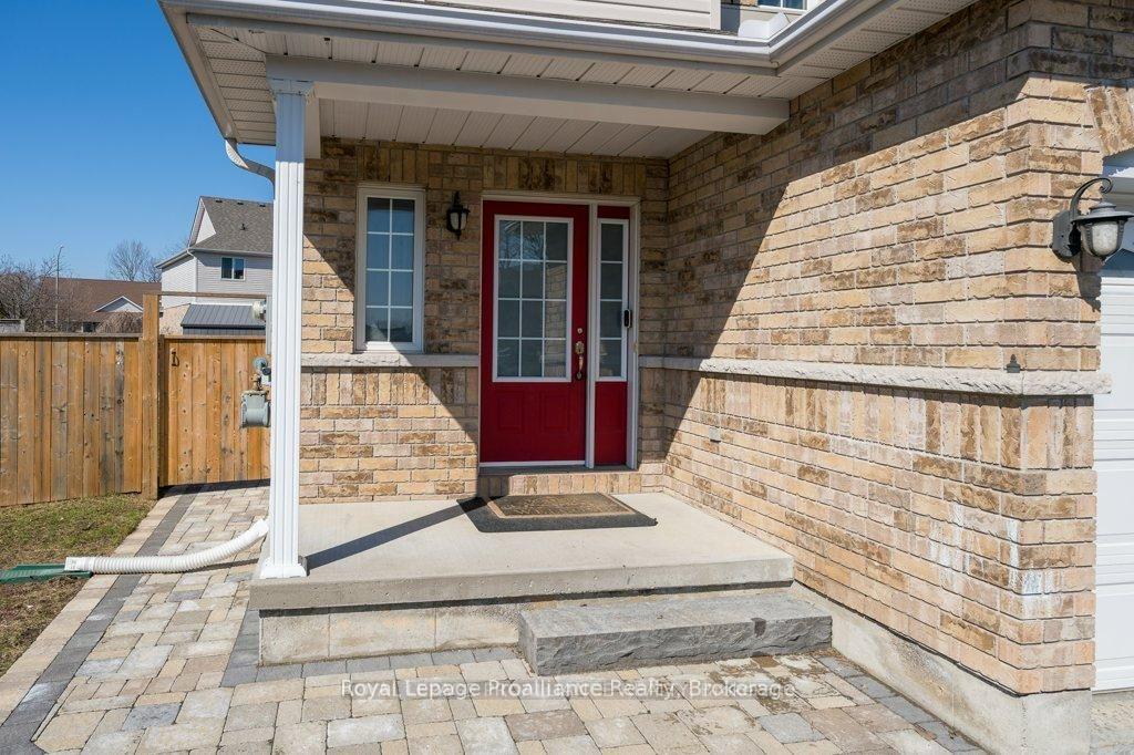 4 Ava Court, Belleville — photo 5 of 5
