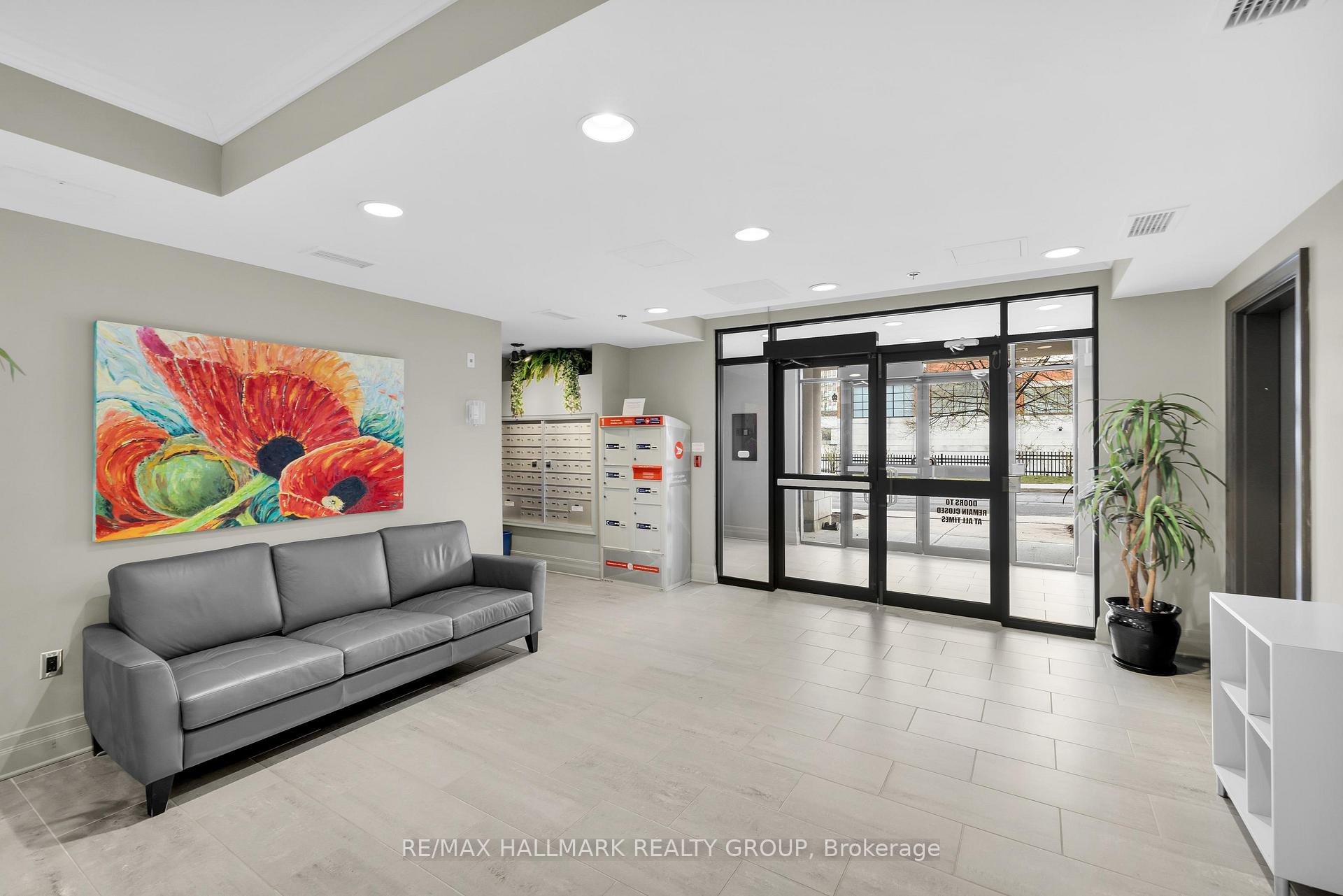 260 Besserer Street 203, Lower Town - Sandy Hill — photo 3 of 5