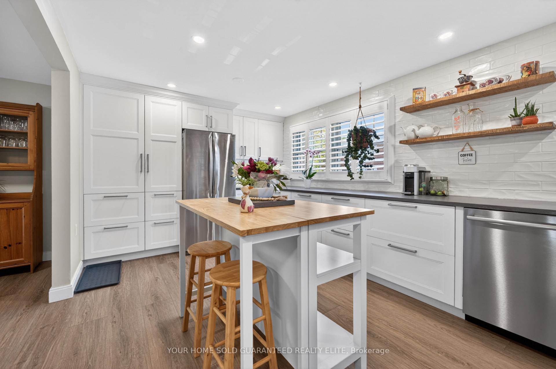 91 Livingston Avenue 4, Grimsby — photo 4 of 5