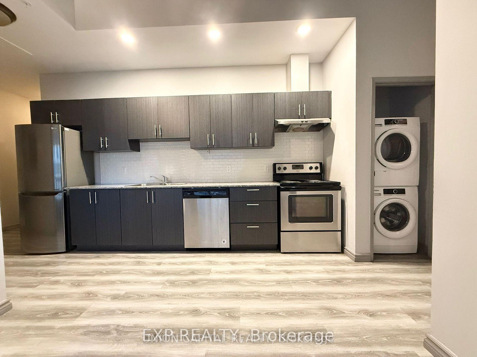 275 Larch Street F101, Waterloo — photo 3 of 5