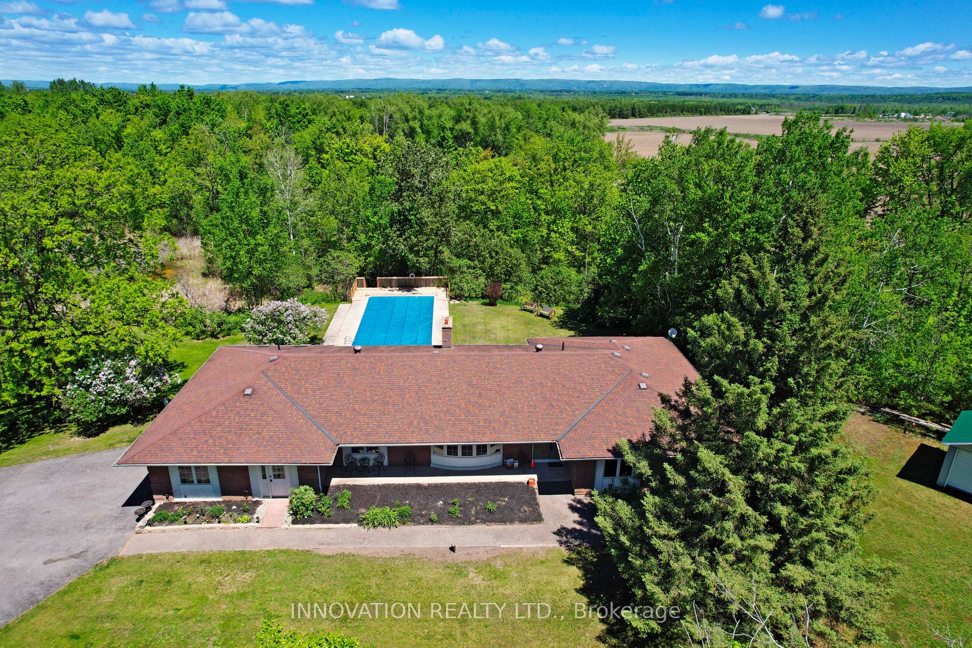 2320 Old Second Line Road, Kanata — photo 2 of 5