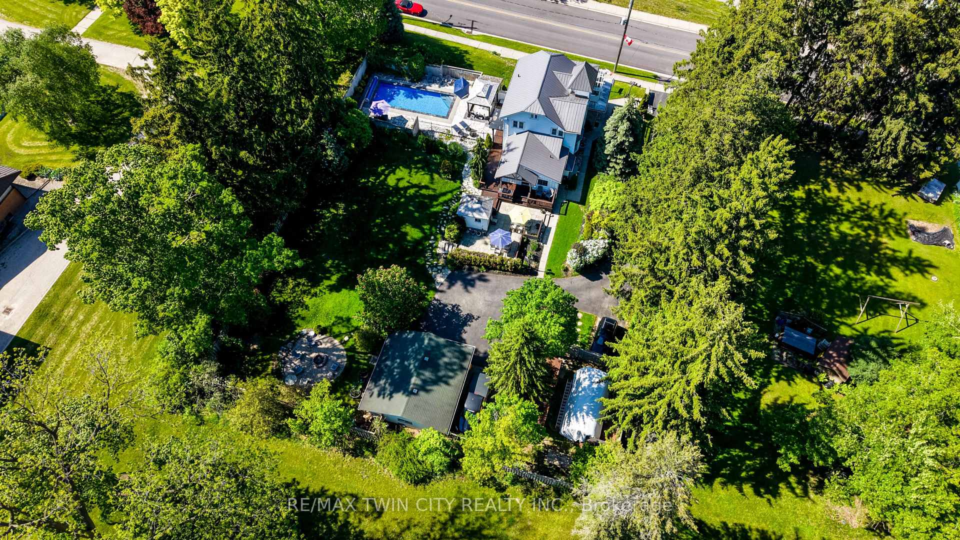 1521 Bridge Street, Wilmot — photo 3 of 5