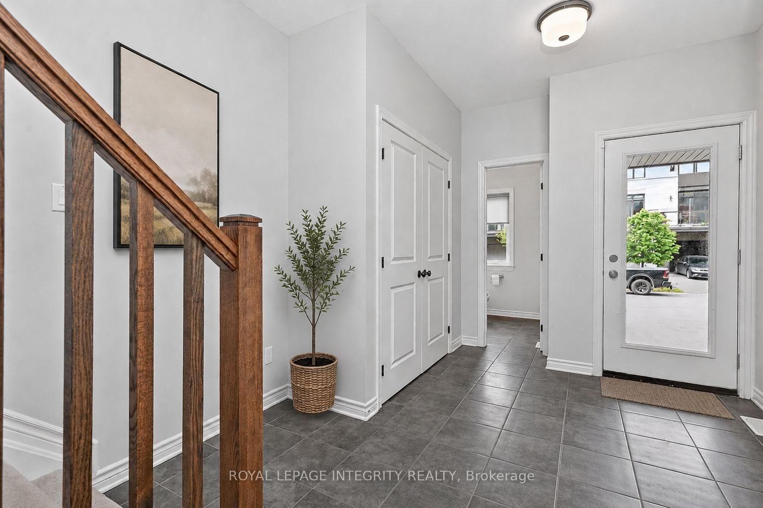 520 Stadacone Row, Orleans - Cumberland and Area — photo 4 of 5