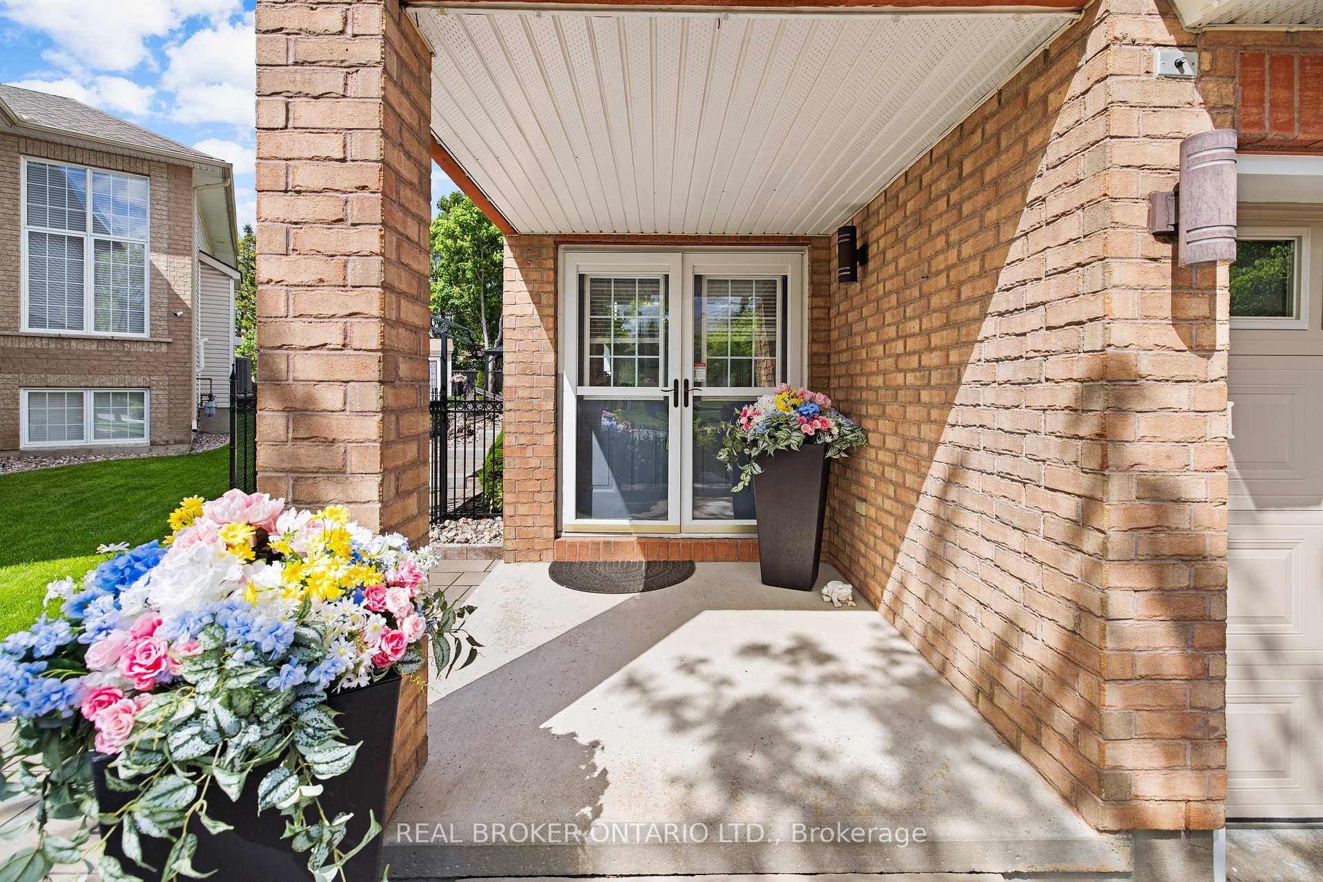 124 Macassa Circle, Kanata — photo 3 of 5
