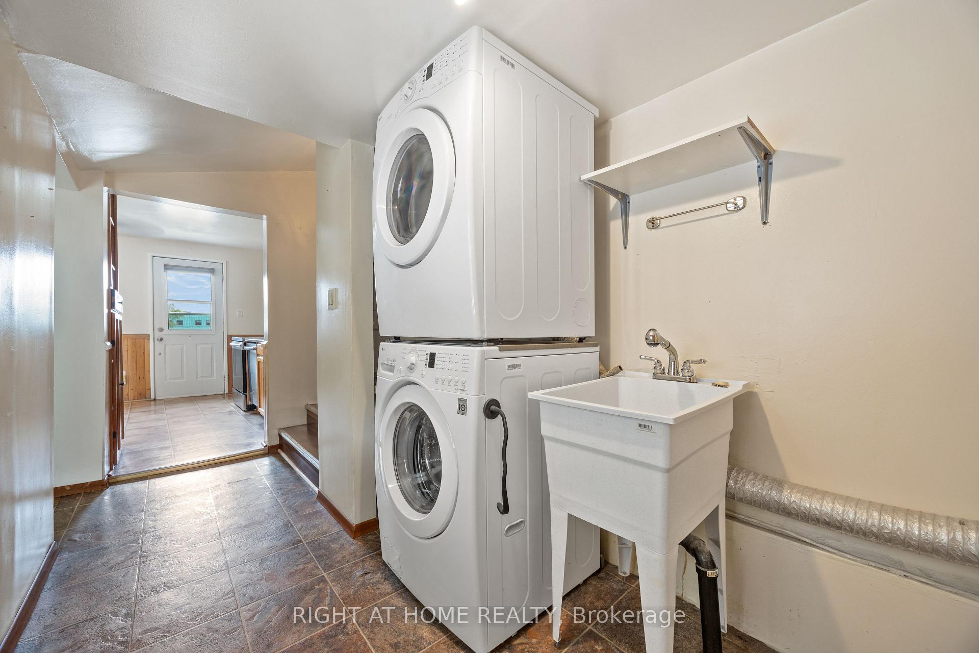 221 Samuelson Street, Cambridge — photo 2 of 5