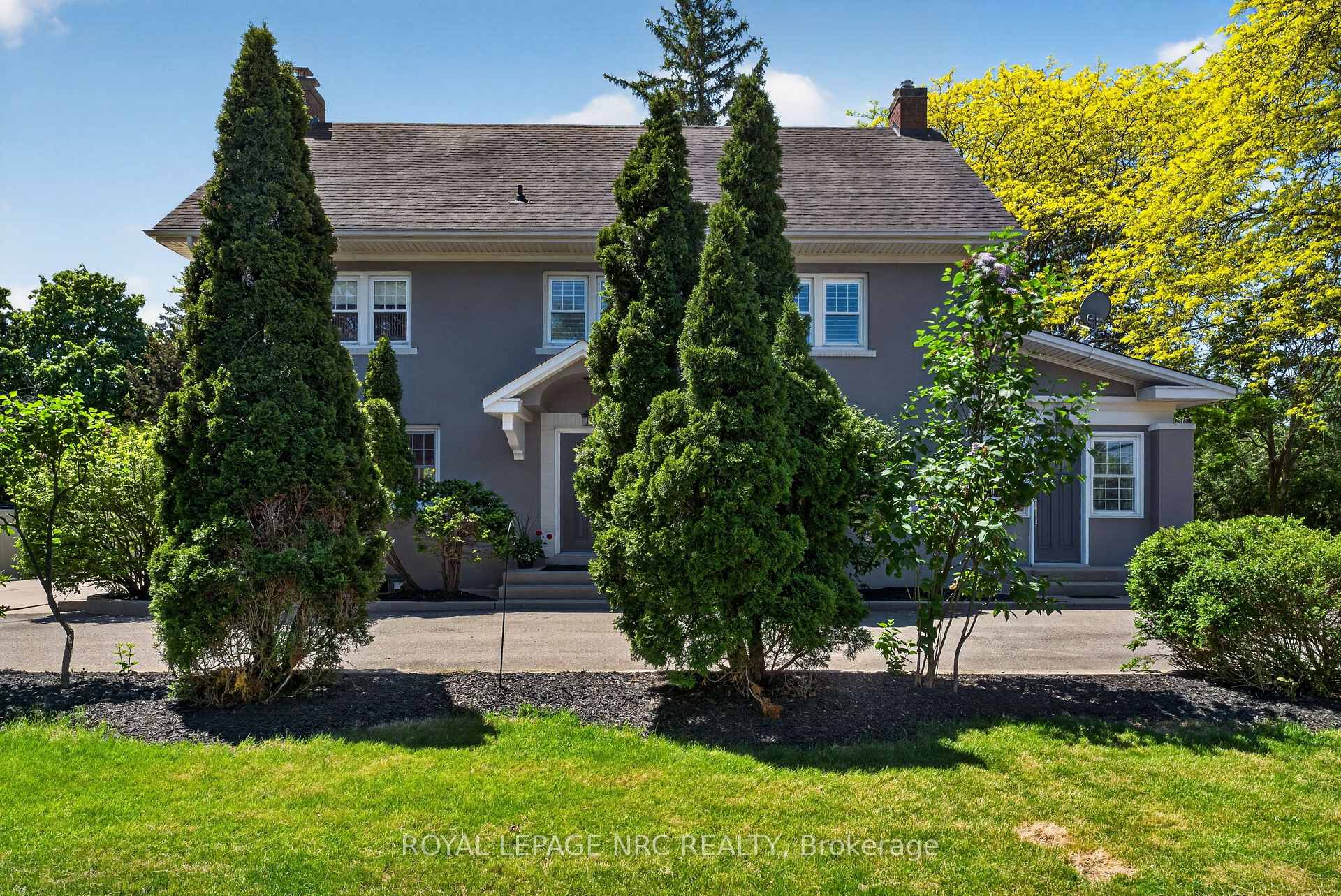 260 Main Street E, Grimsby, ON L3M 1P8 — Grimsby, Ontario