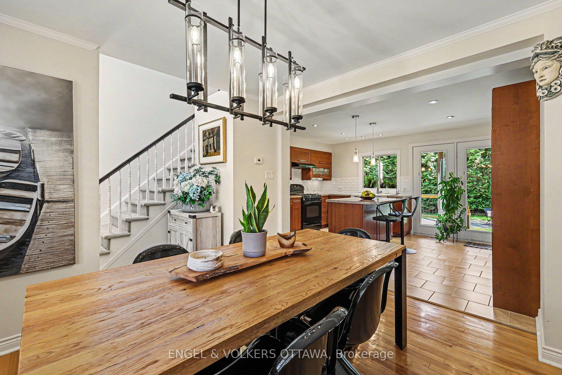 176 Sanford Avenue, Mooneys Bay - Carleton Heights and Area — photo 5 of 5