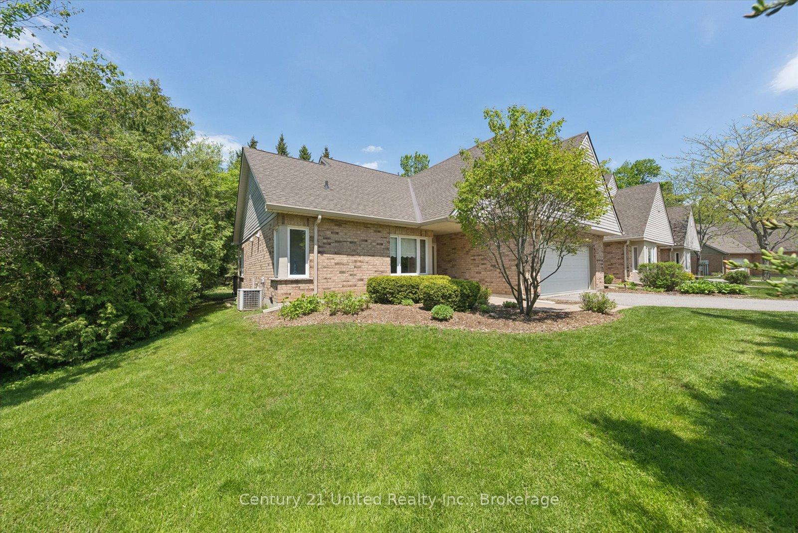 1850 Cherryhill Road 11, Peterborough — photo 2 of 5