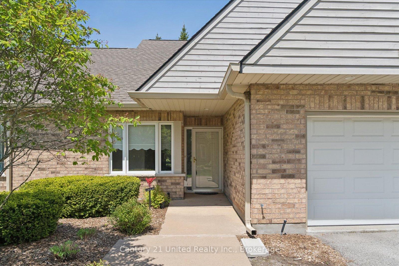1850 Cherryhill Road 11, Peterborough — photo 4 of 5
