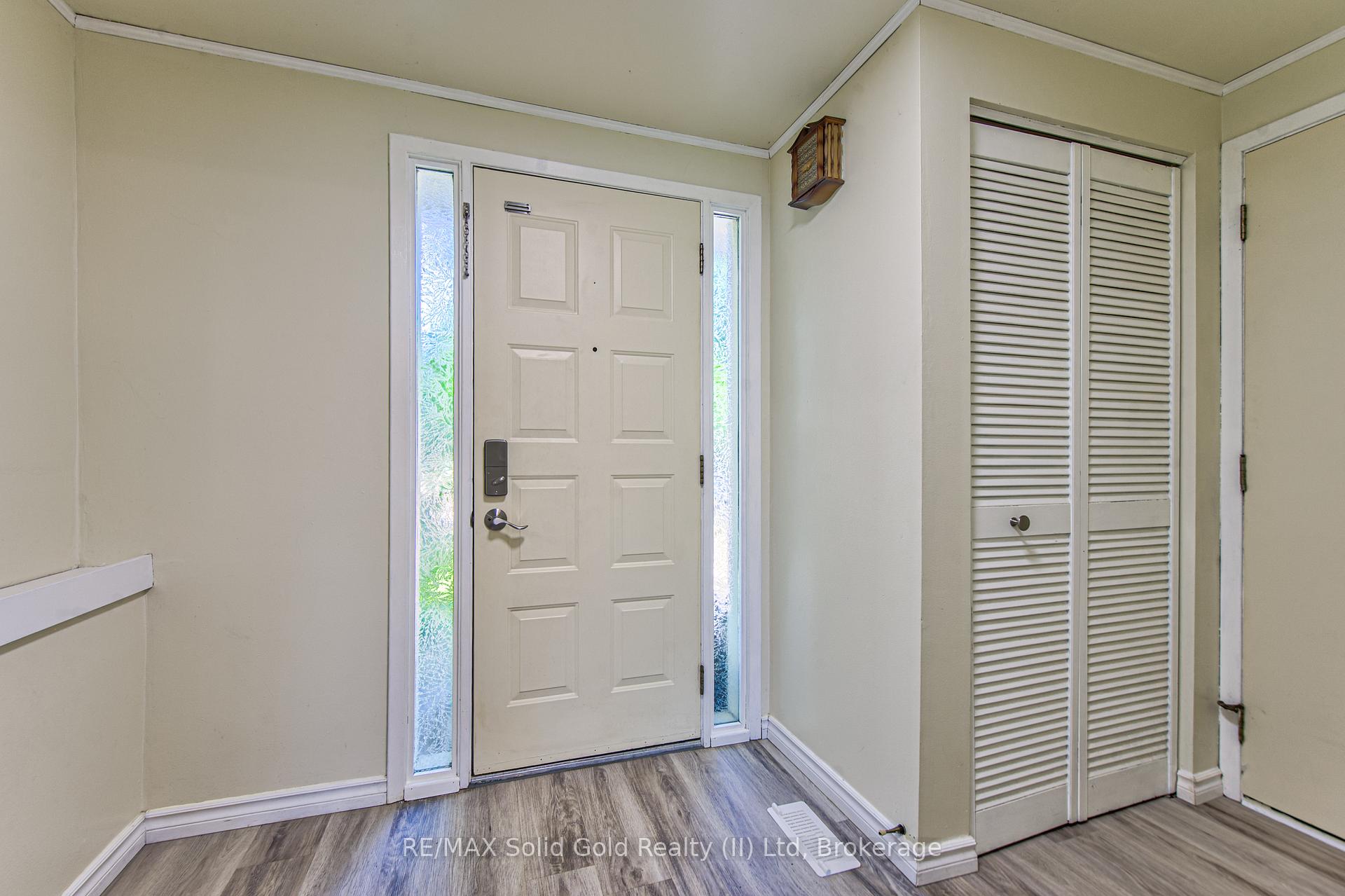 164 White Pine Crescent, Waterloo — photo 4 of 5