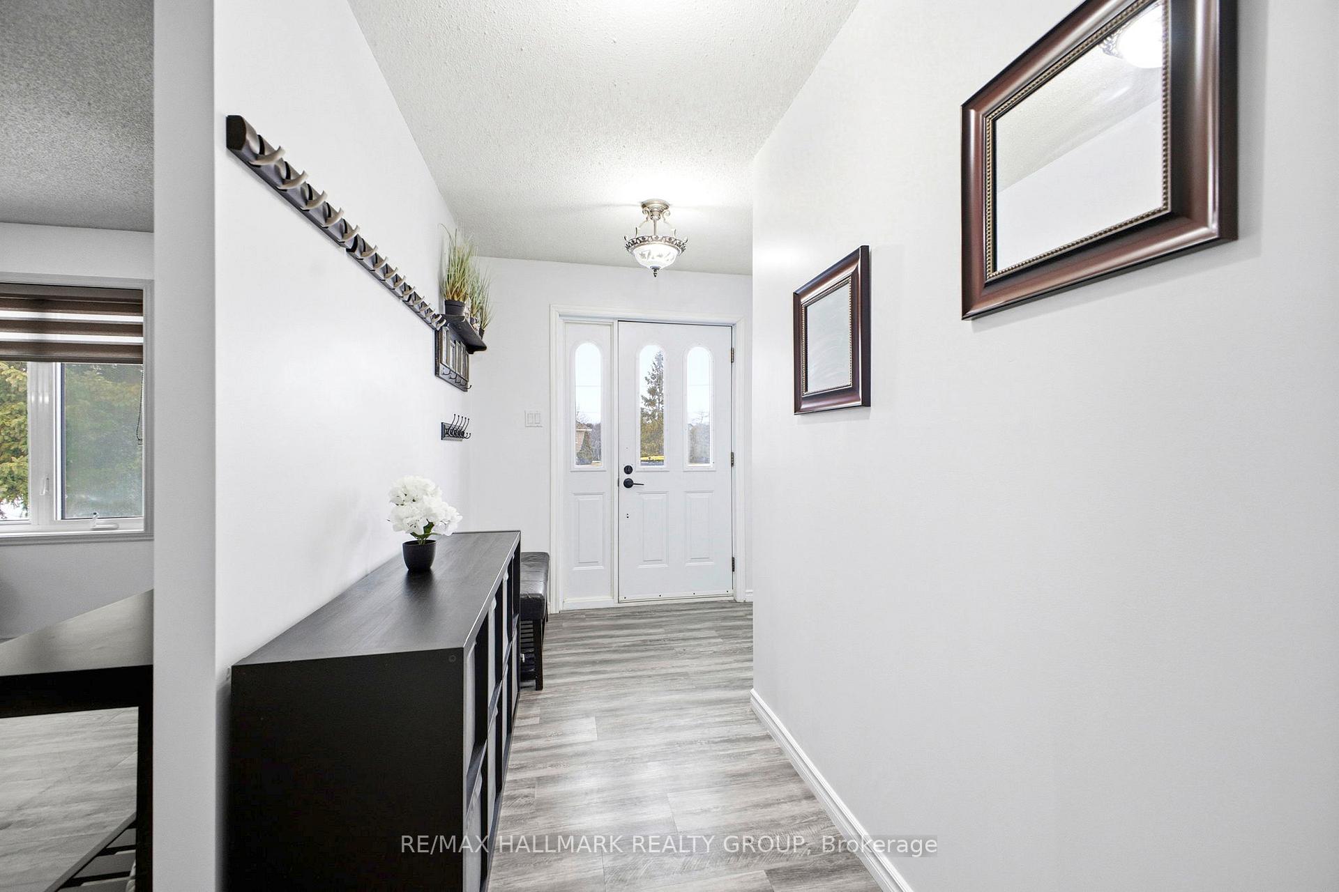 2740 Lockwood Lane, Orleans - Cumberland and Area — photo 3 of 5