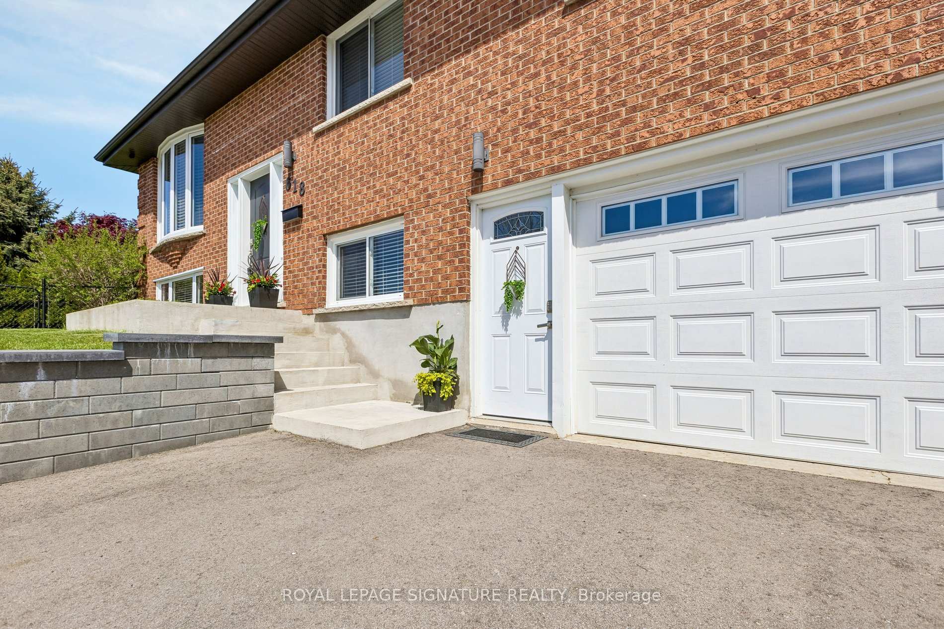 618 Fern Road, Waterloo — photo 2 of 5