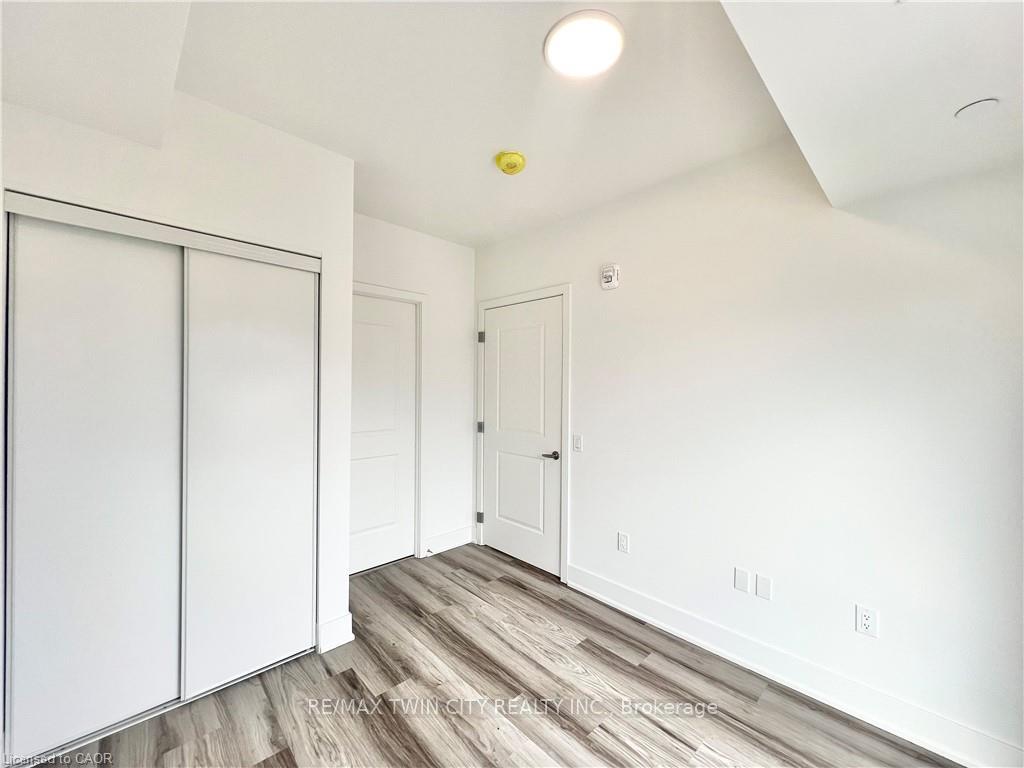 575 Conklin Road 228, Brantford — photo 2 of 5