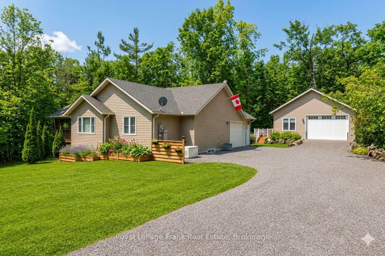 25 Lakeland Avenue, Trent Lakes, ON K0L 1J0 — Trent Lakes, Ontario