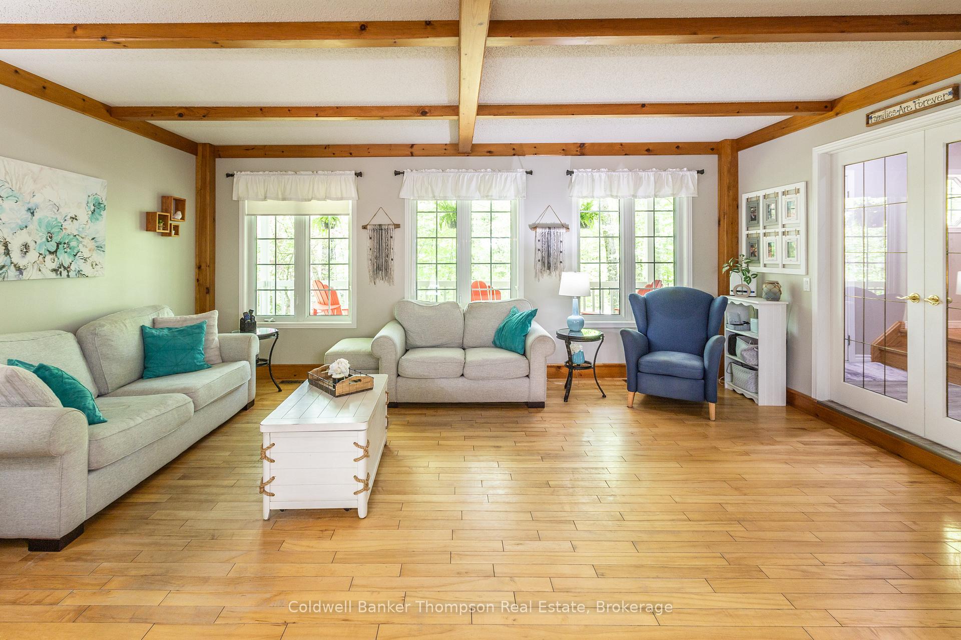 1067 Hillside Crescent, Lake of Bays — photo 5 of 5