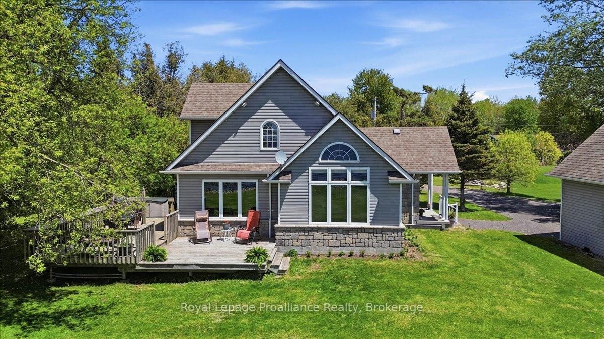 233 Parkview Road, Prince Edward County, ON K0K 1L0 — Prince Edward County, Ontario