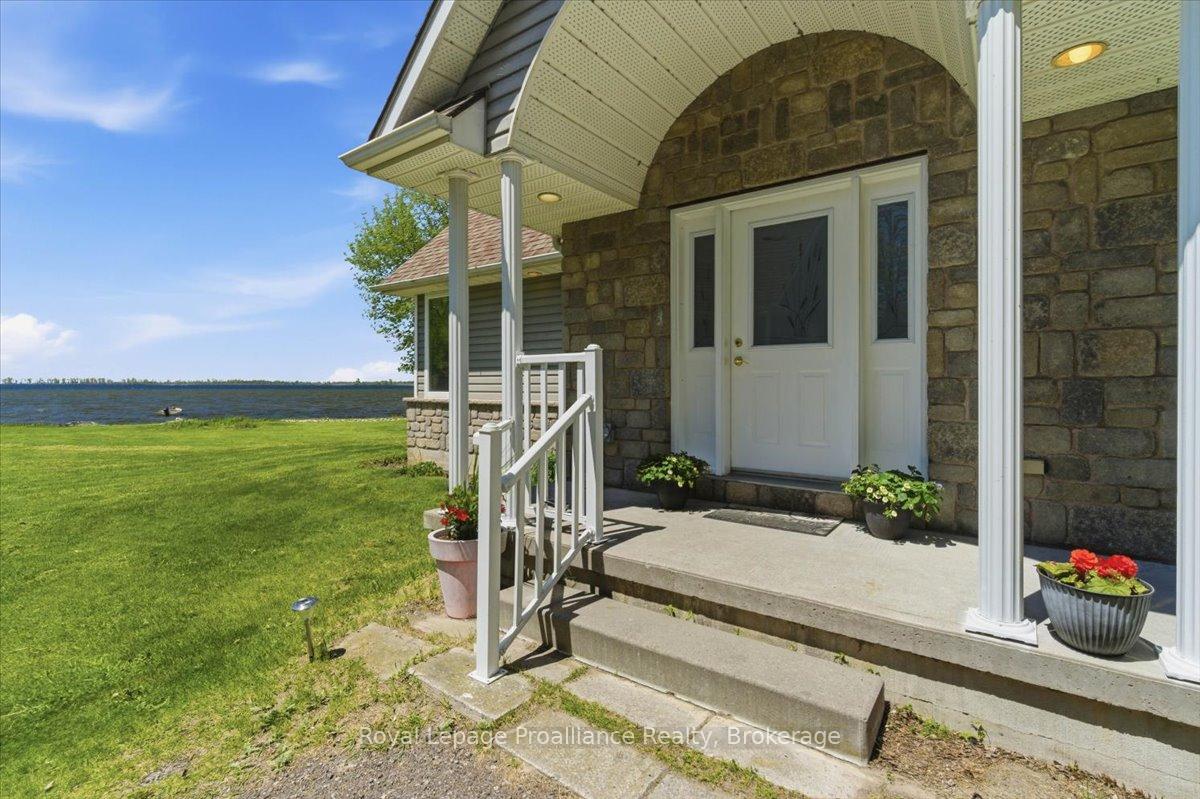 233 Parkview Road, Prince Edward County — photo 3 of 5