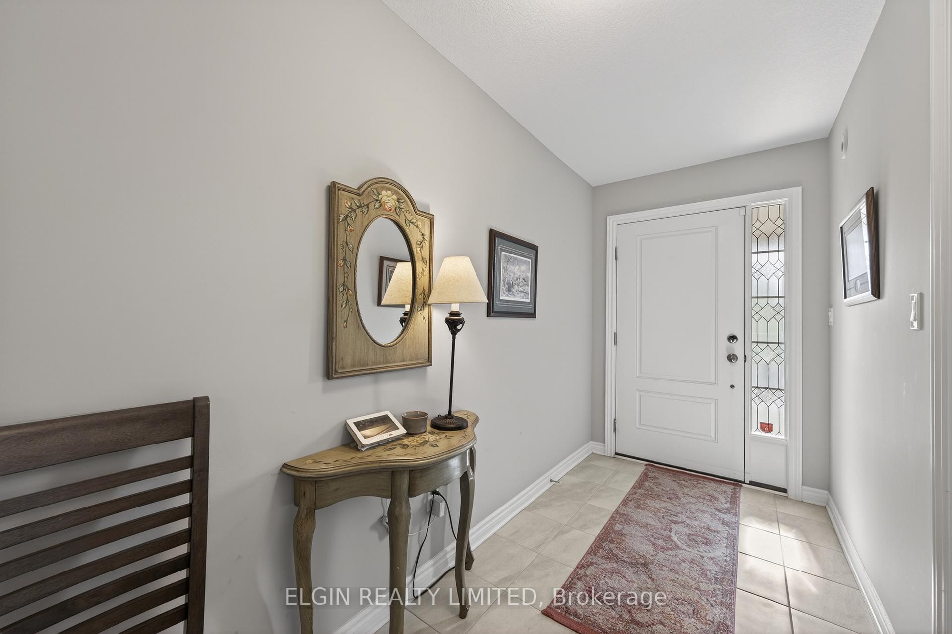 8 Ashberry Place, St. Thomas — photo 4 of 5