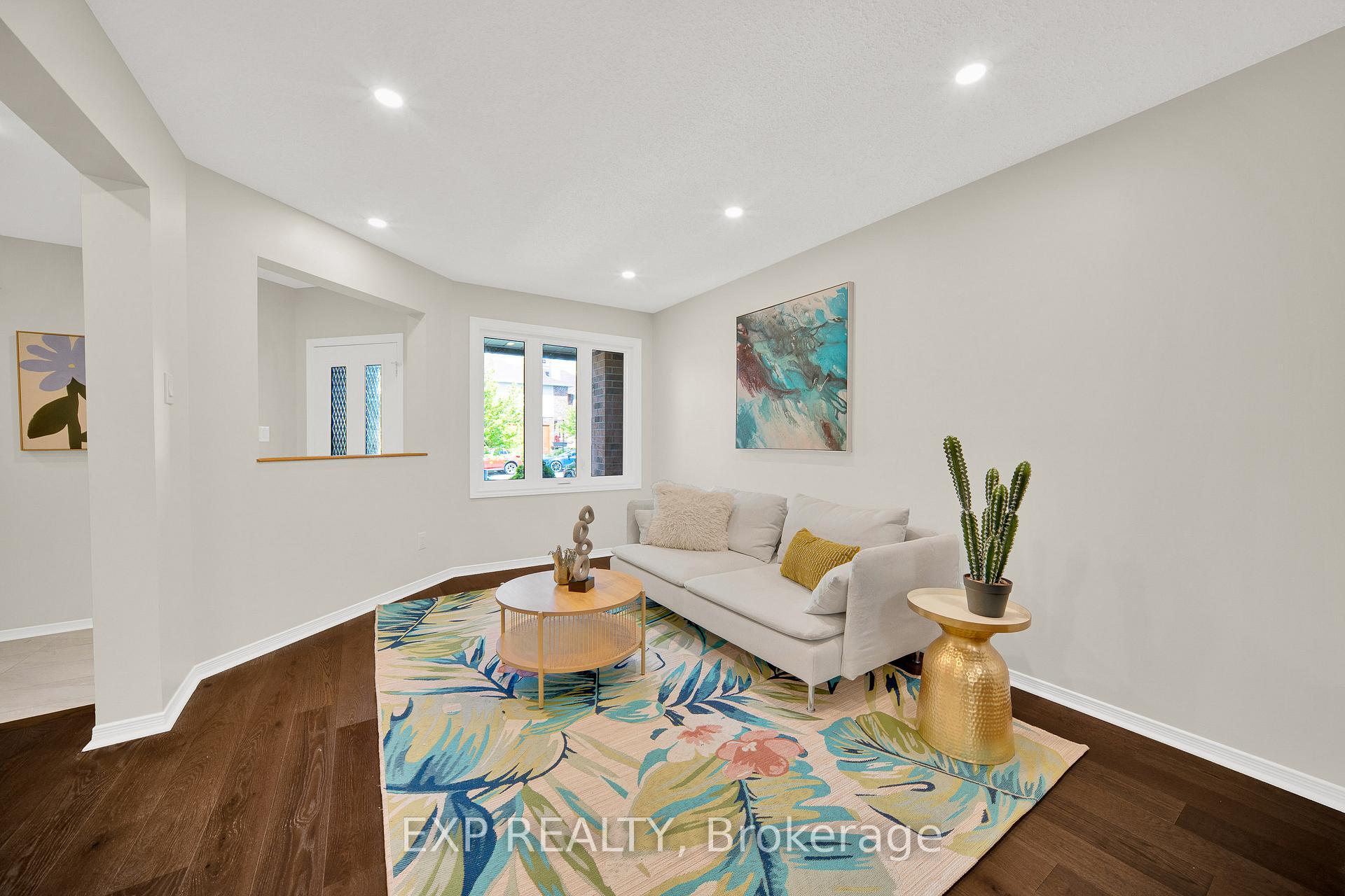 186 Southport Drive, Hunt Club - South Keys and Area — photo 2 of 5