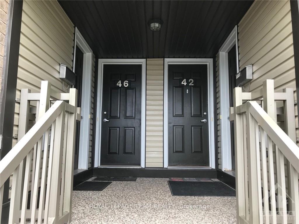 42 Argent Private, Kanata — photo 2 of 5