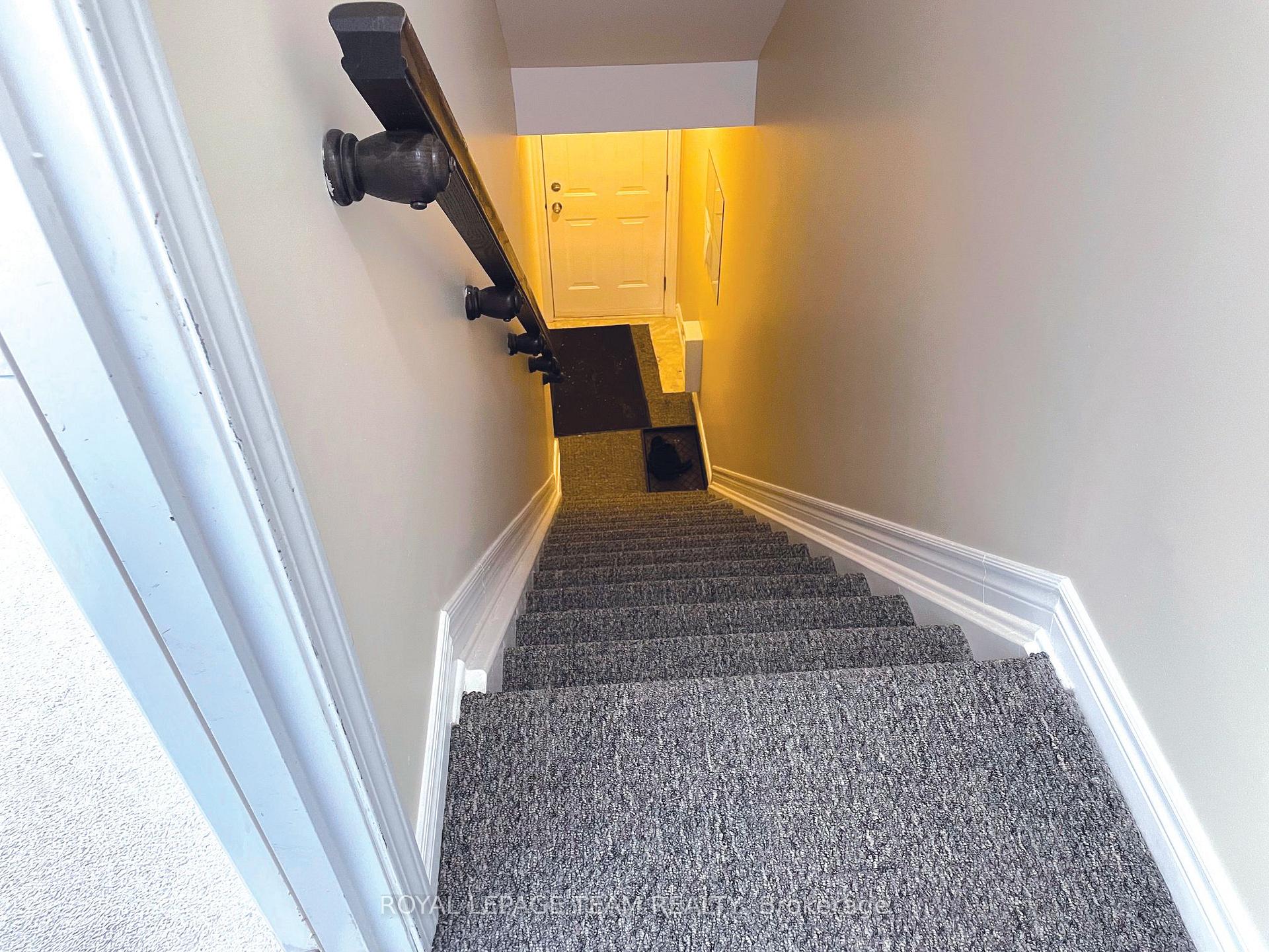 42 Argent Private, Kanata — photo 3 of 5
