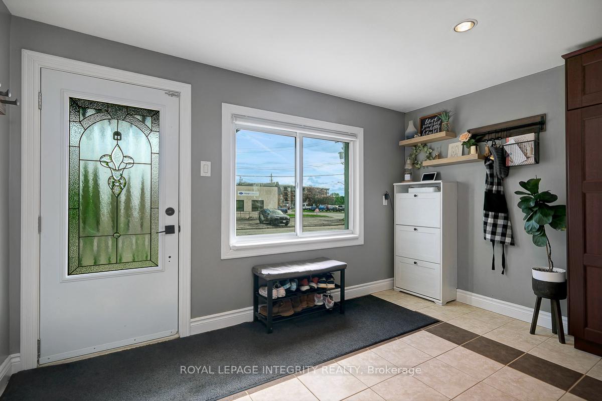 90 First Avenue, Arnprior — photo 4 of 5