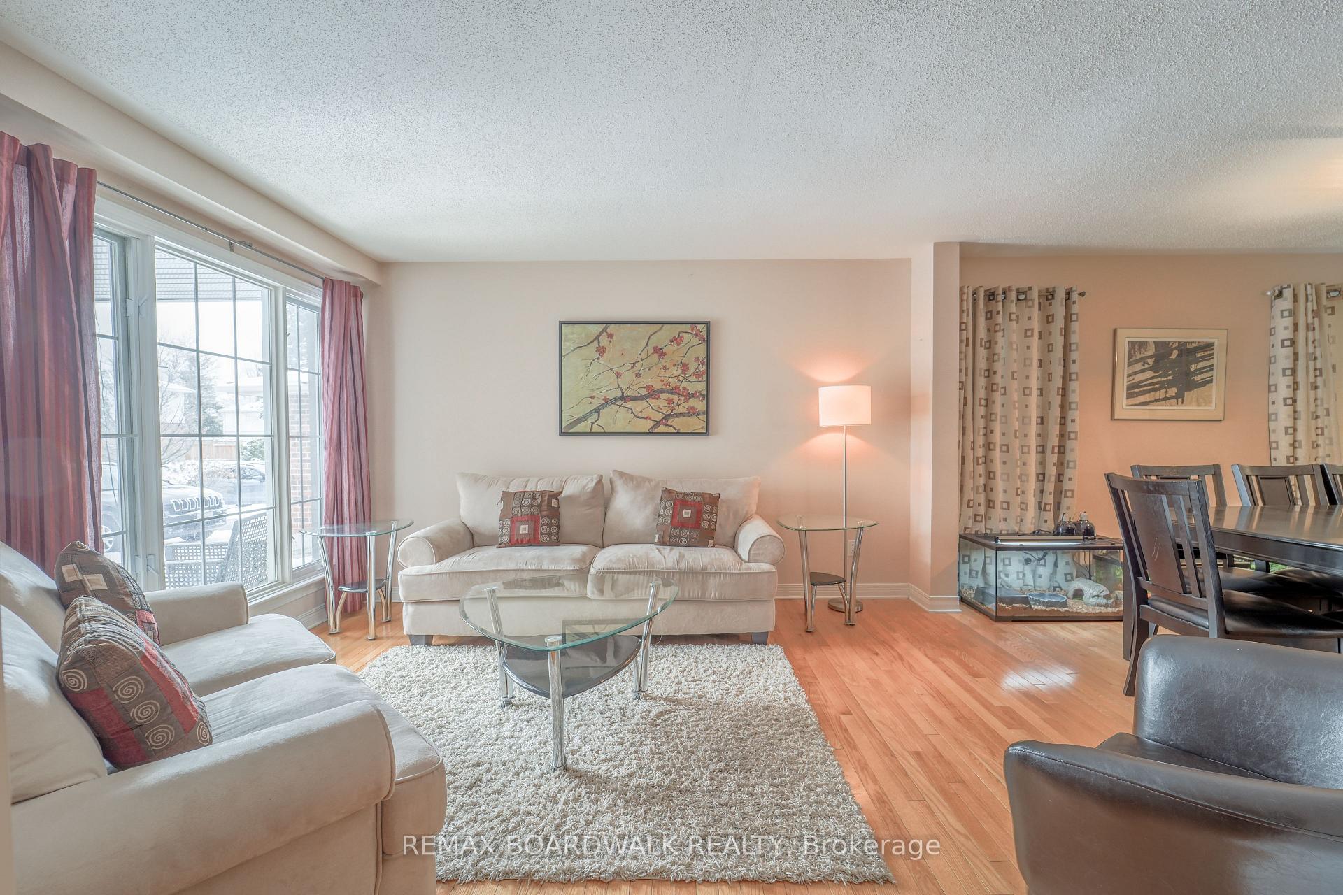 170 Bridlewood Drive, Kanata — photo 4 of 5