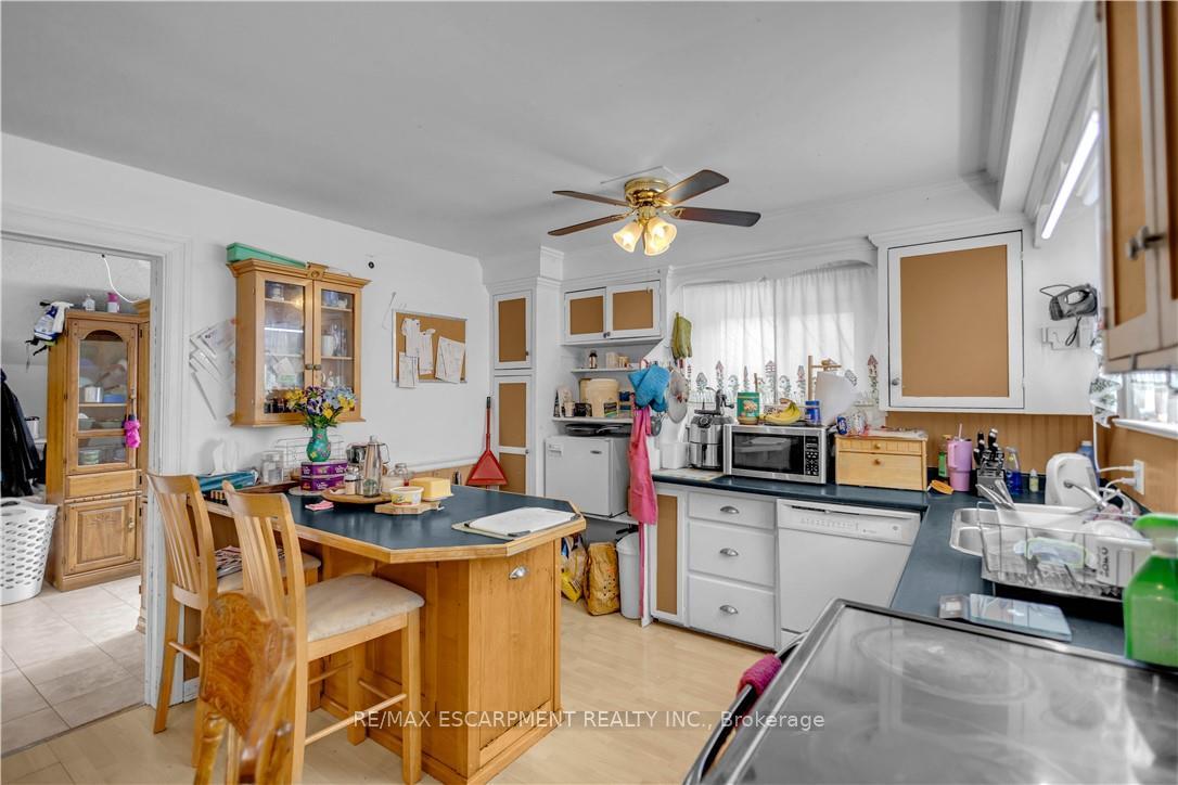 35 James Avenue, Brantford — photo 4 of 5