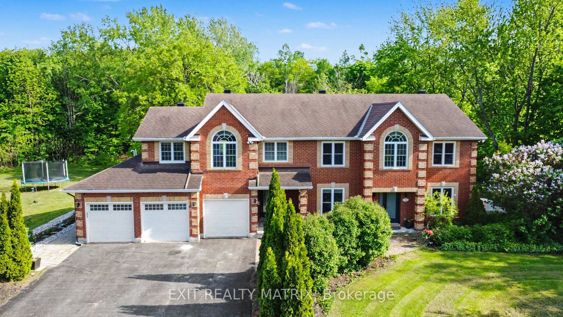 1322 Du Gouverneur Drive, Orleans - Cumberland and Area, ON K4C 1E2 — Orleans - Cumberland and Area, Ontario