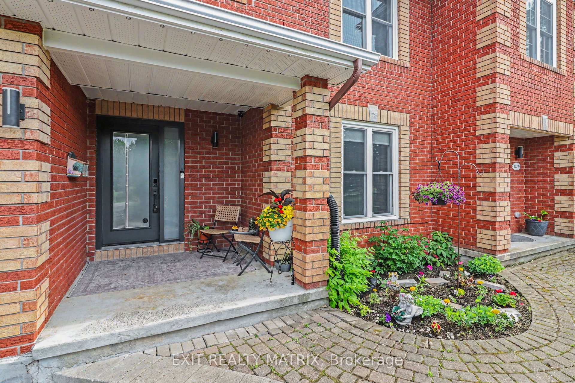 1322 Du Gouverneur Drive, Orleans - Cumberland and Area — photo 2 of 5