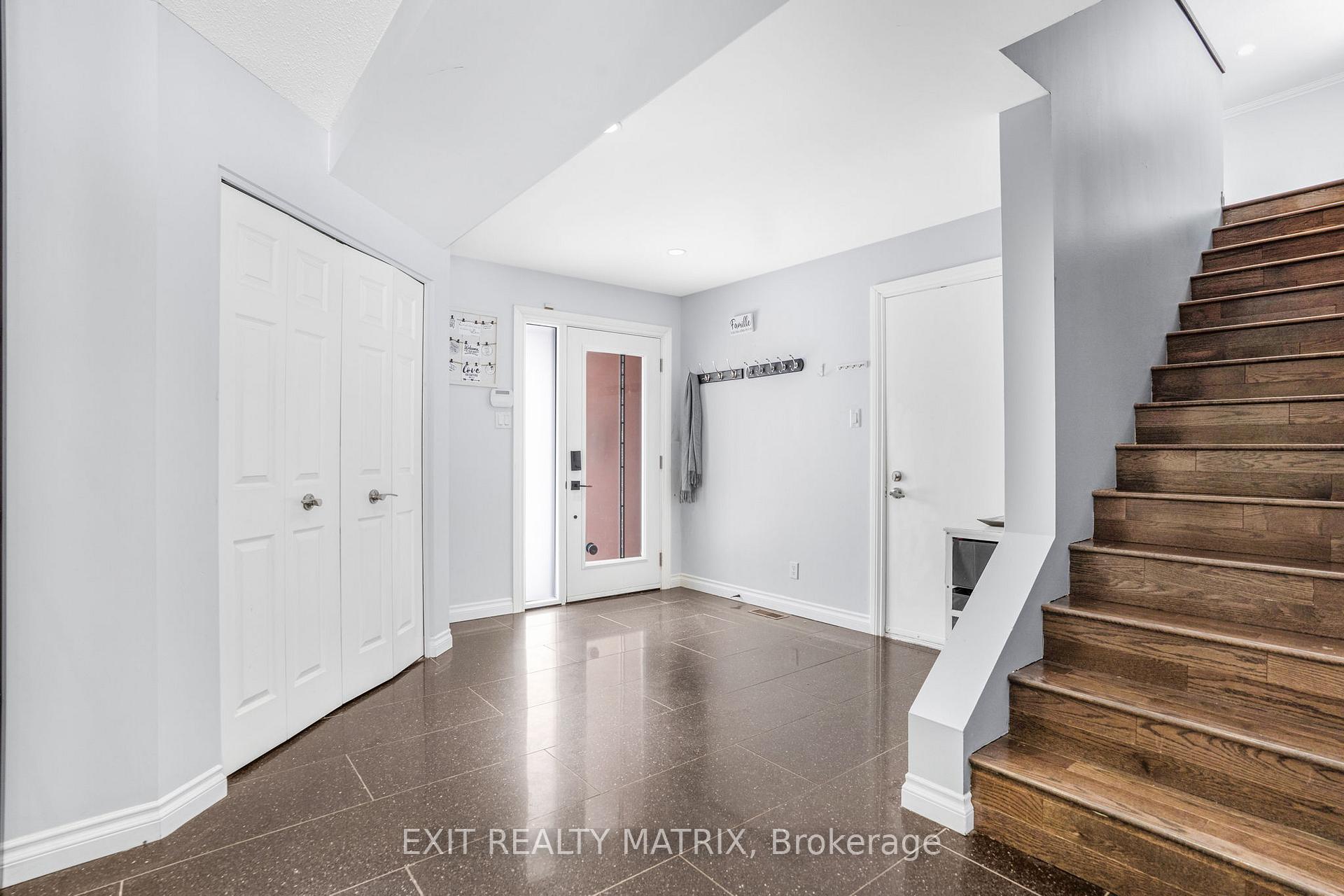 1322 Du Gouverneur Drive, Orleans - Cumberland and Area — photo 4 of 5