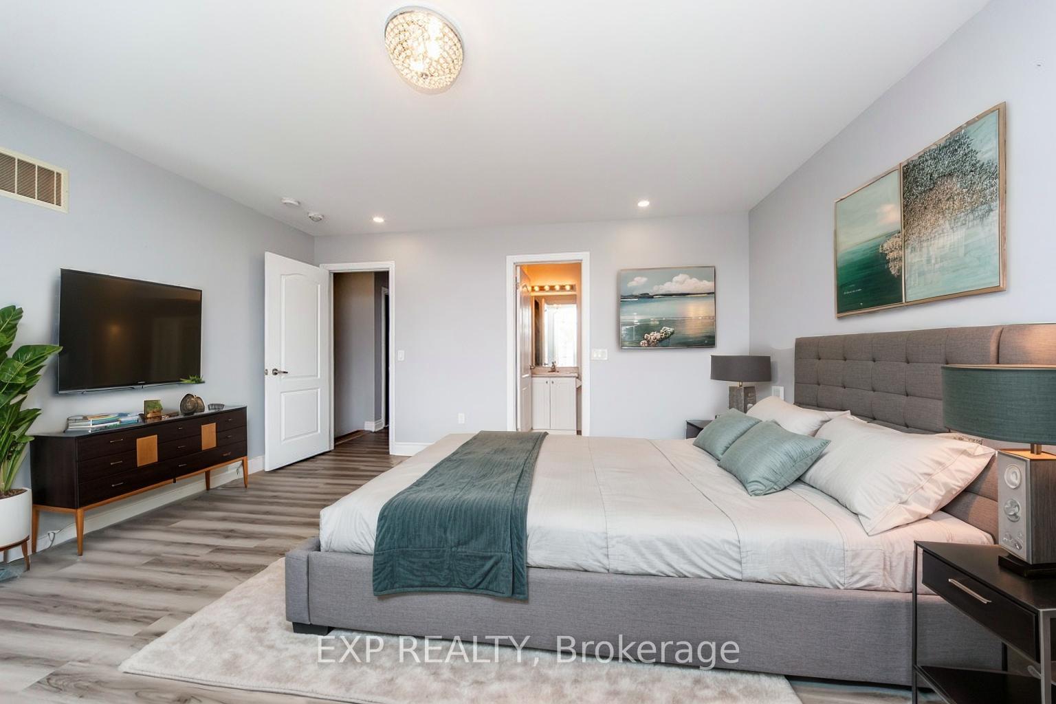 734 Cook Crescent, Shelburne — photo 4 of 5