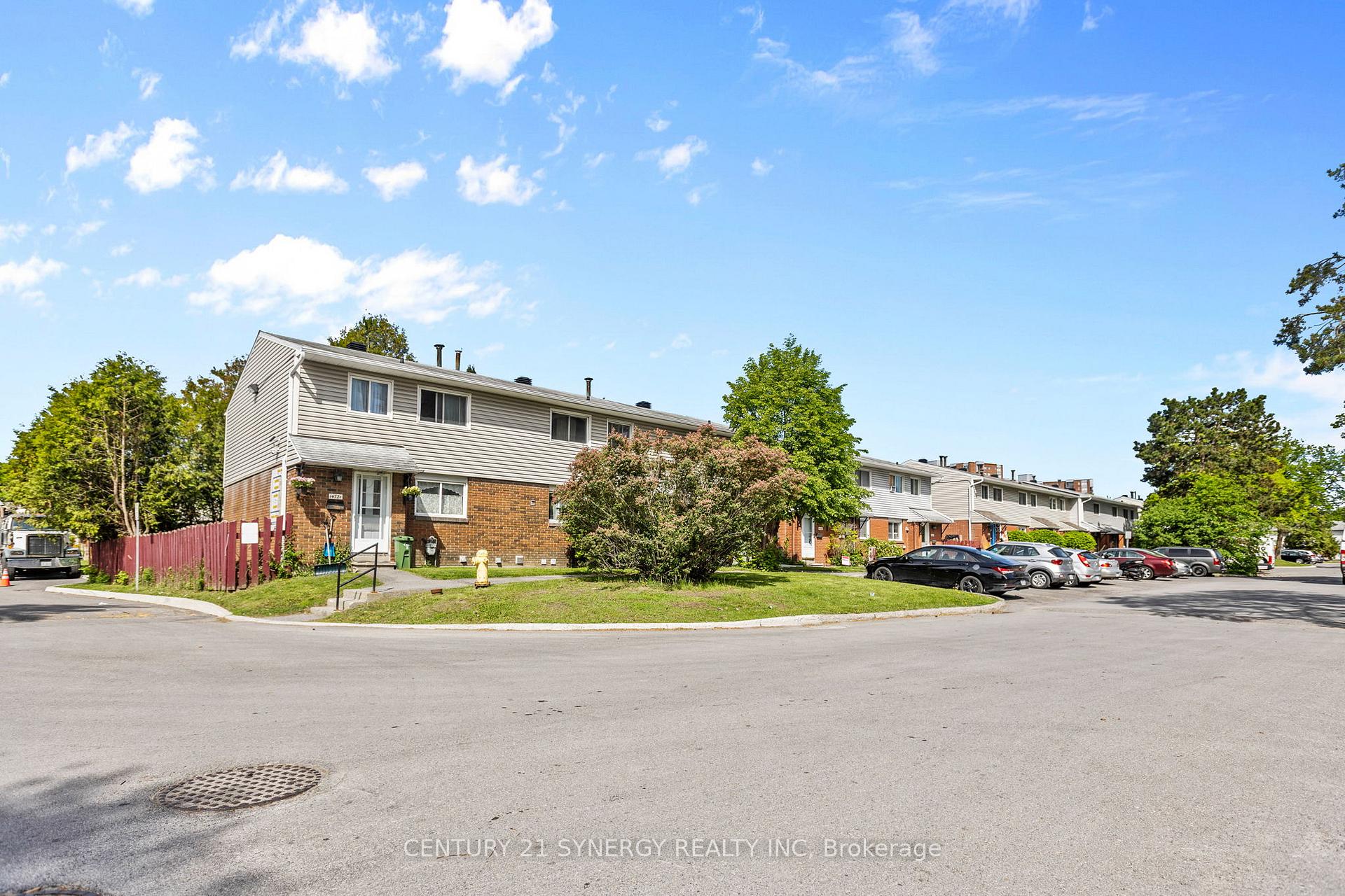 1472 Heatherington Road C, Hunt Club - South Keys and Area — photo 3 of 5