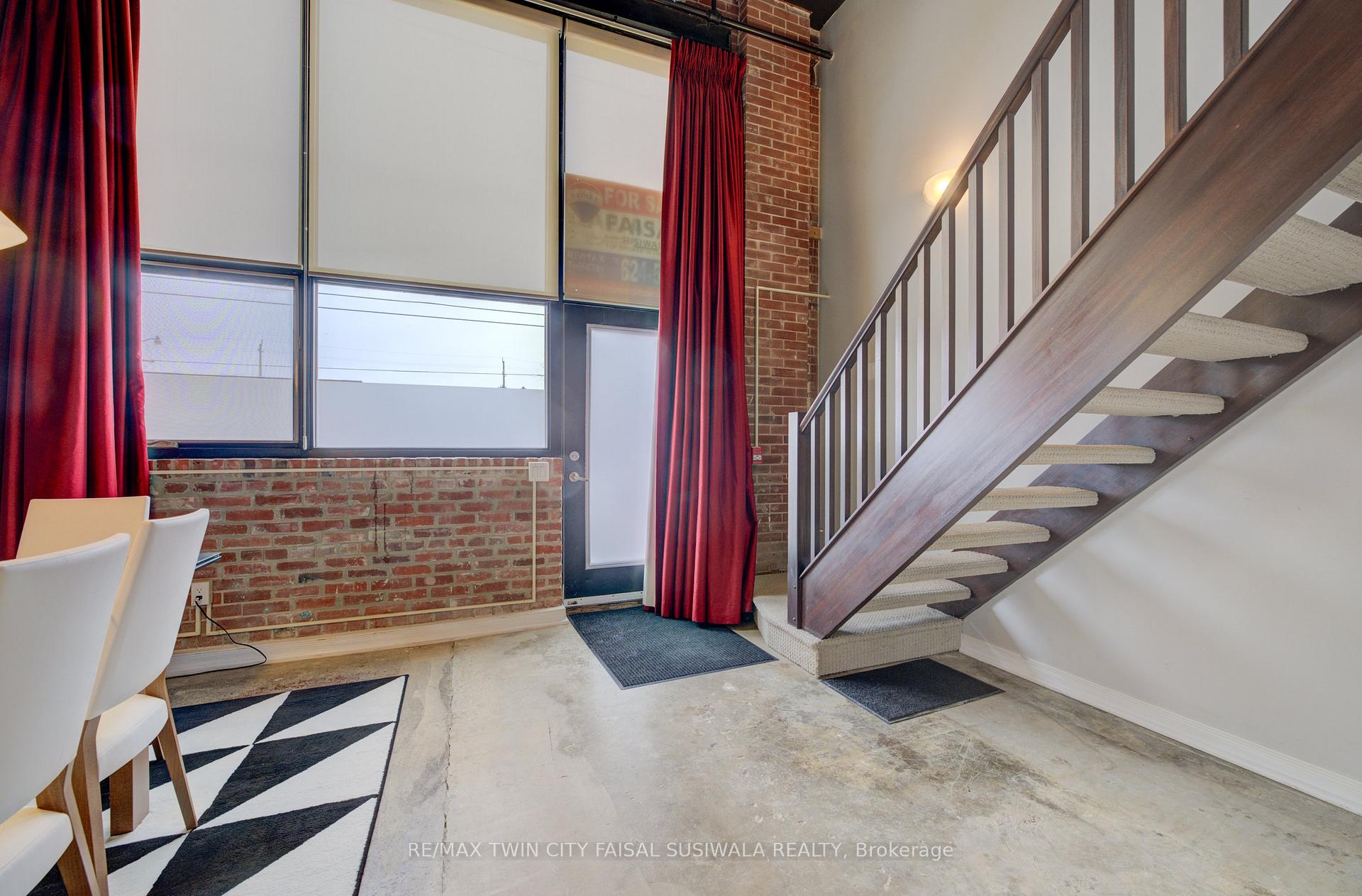 85 Spruce Street 112, Cambridge — photo 3 of 5
