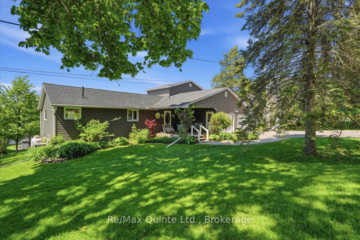 92 Bishop Lane, Prince Edward County — photo 3 of 5