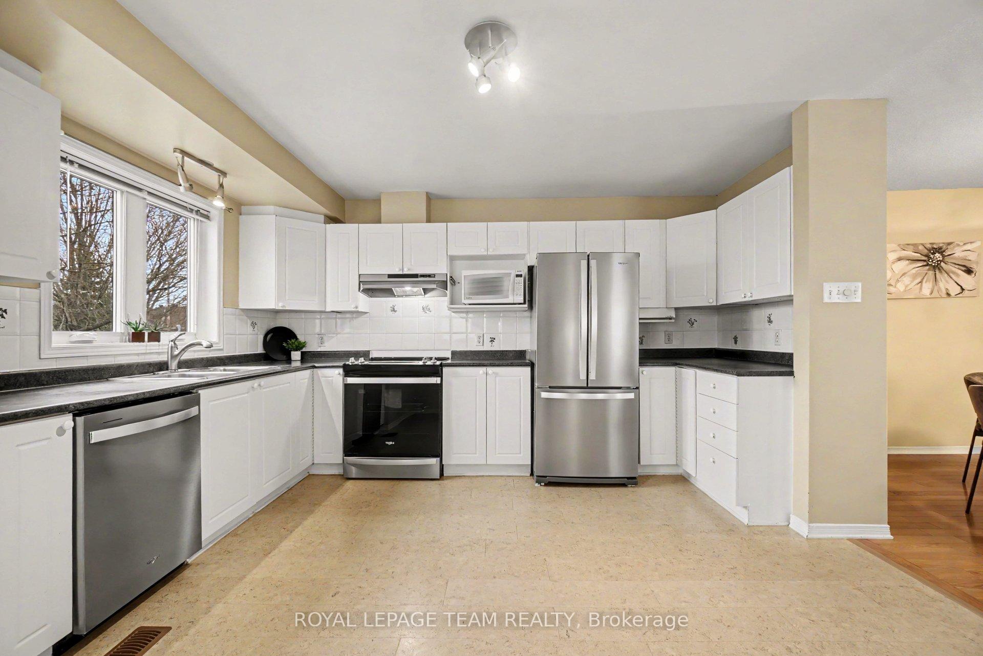 1598 Lisbon Street, Orleans - Cumberland and Area — photo 5 of 5