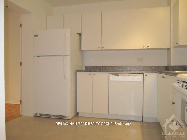 84 Paddington Street -, Hunt Club - South Keys and Area — photo 4 of 5